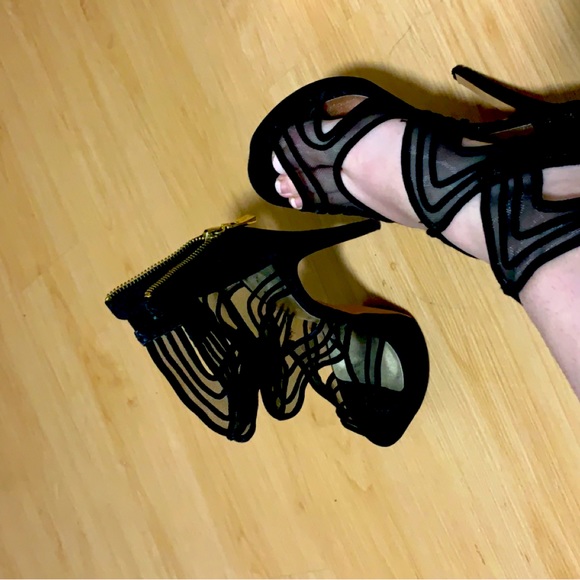 BEBE BLACK STILETTOS - Picture 4 of 4